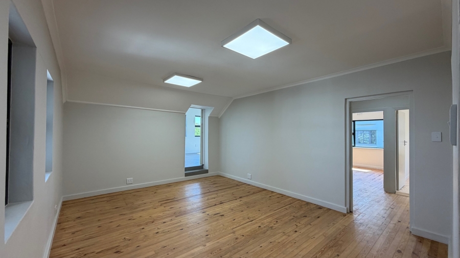 To Let Commercial Property for Rent in Somerset West Western Cape